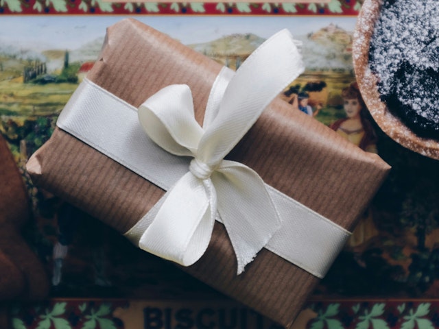 7 Free Ideas for Eco-Friendly Gift Wrap