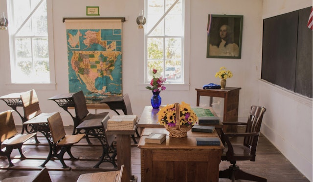 Backpacks to Water Bottles: Plastic-Free Back-to-School Gear